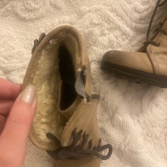 Aldo fur lined heeled comfortable boots - Picture 7 of 9